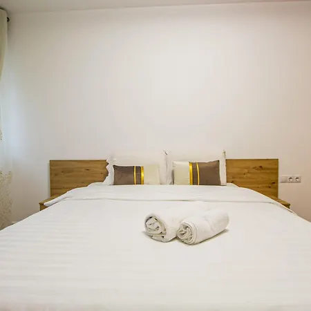 Mohost Spac - Stylish 2-bedroom * Brašov